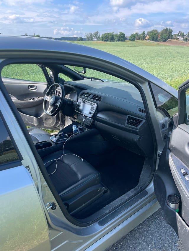 2019 NISSAN LEAF - 10