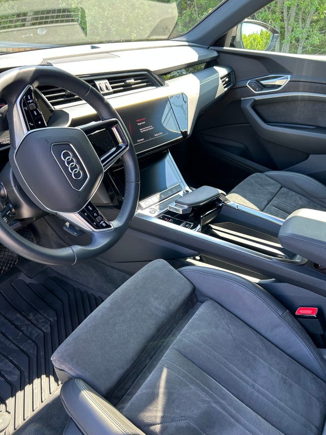 2021 AUDI E-TRON - 11