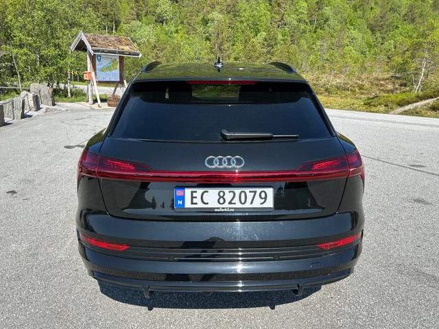 WAUZZZGE0MB044090 2021 AUDI E-TRON-3