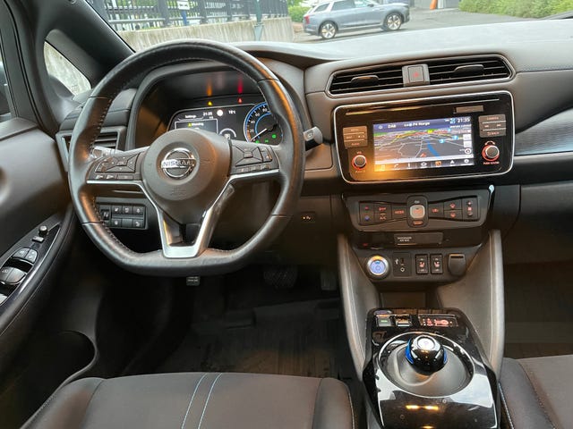 2019 NISSAN LEAF - 12