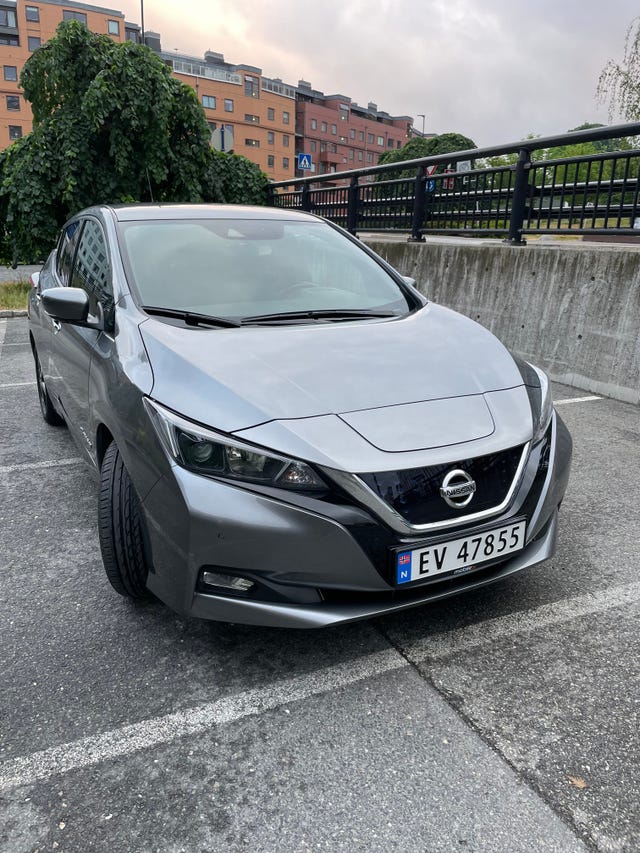 SJNFAAZE1U0046275 2019 NISSAN LEAF-2