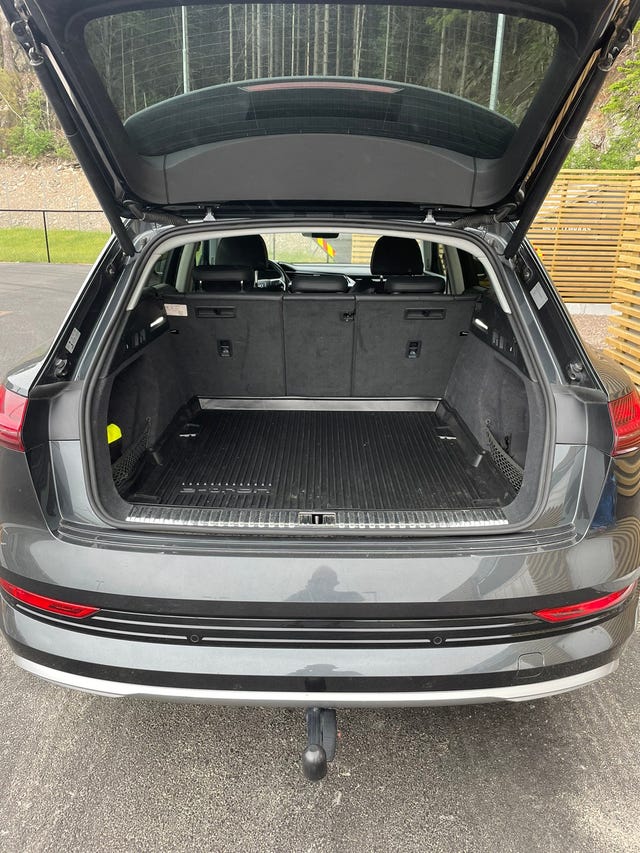 WAUZZZGE6LB038907 2020 AUDI E-TRON-5