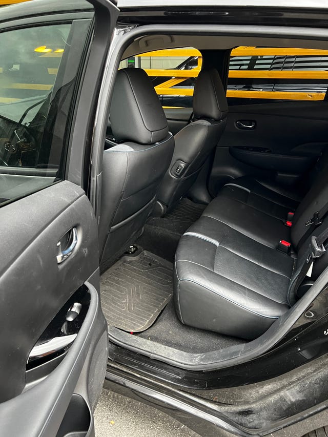 2020 NISSAN LEAF - 18