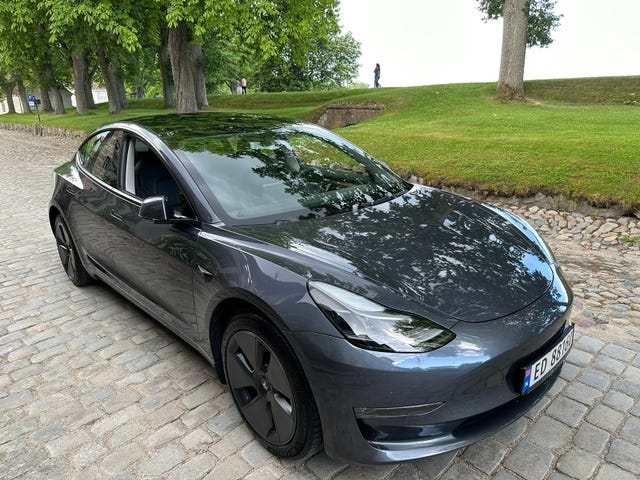 2022 TESLA MODEL 3 - 16