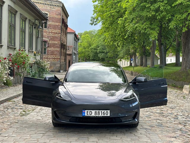LRW3E7EK7NC511757 2022 TESLA MODEL 3-5
