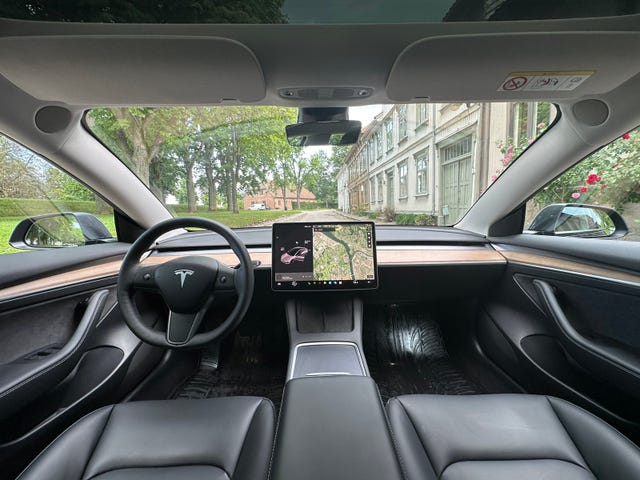 2022 TESLA MODEL 3 - 13