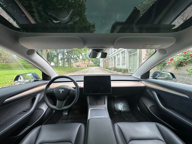 2022 TESLA MODEL 3 - 10