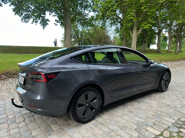 LRW3E7EK7NC511757 2022 TESLA MODEL 3-3