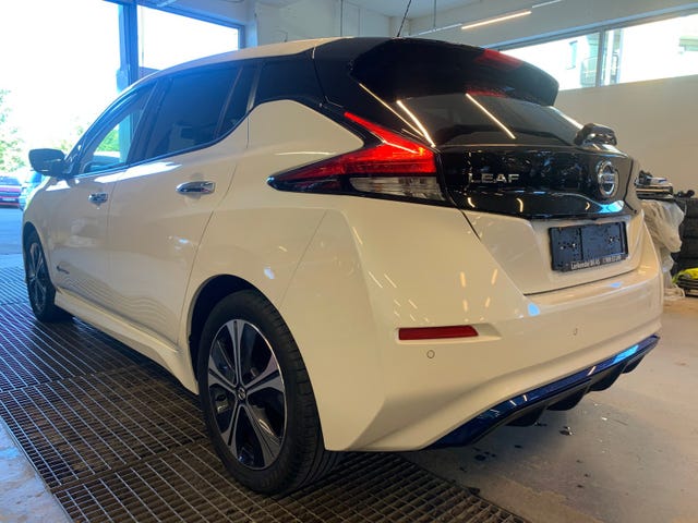 null 2019 NISSAN LEAF-2