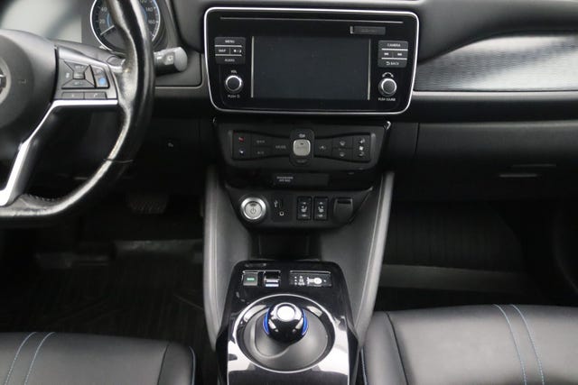 2019 NISSAN LEAF - 19