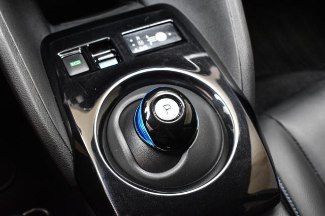 2019 NISSAN LEAF - 22