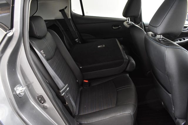 2019 NISSAN LEAF - 33