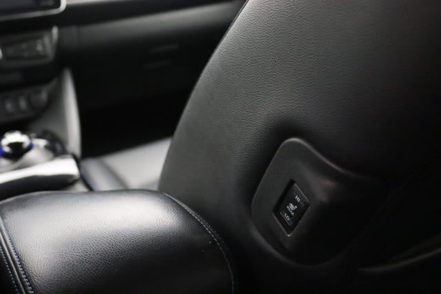 2019 NISSAN LEAF - 35
