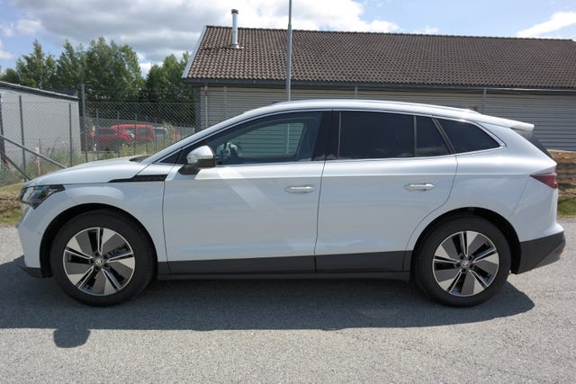 2022 SKODA ENYAQ - 11