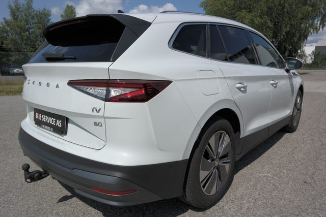 TMBJC7NY6NF060243 2022 SKODA ENYAQ-5