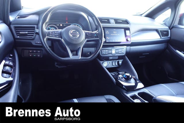 2019 NISSAN LEAF - 26
