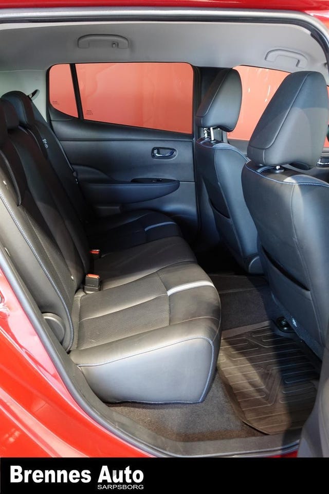 2019 NISSAN LEAF - 32