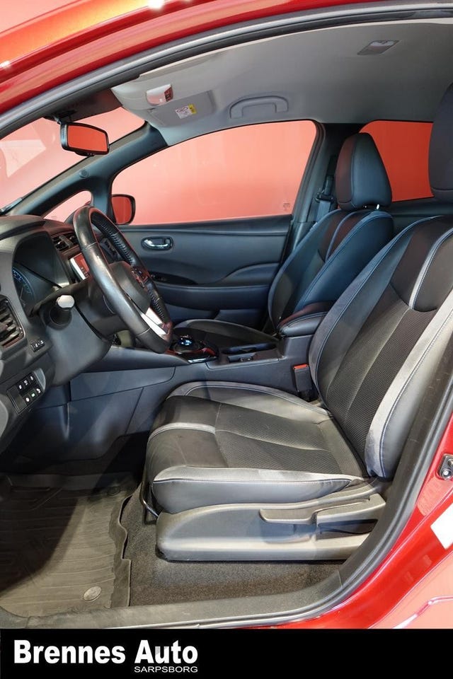 2019 NISSAN LEAF - 12