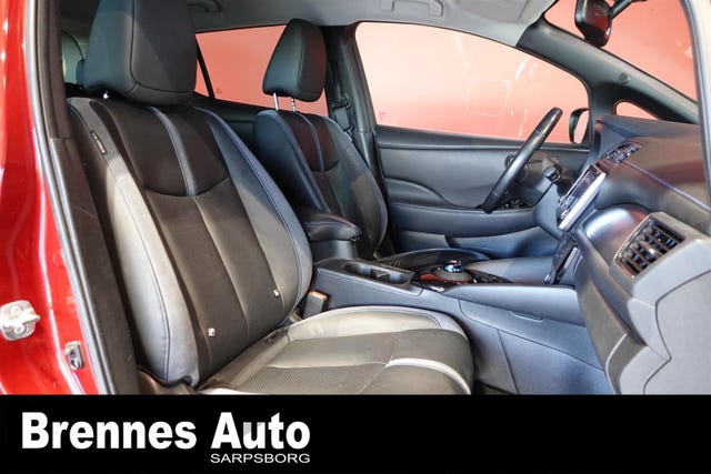2019 NISSAN LEAF - 30