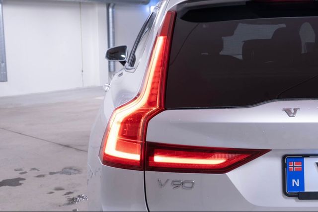 2019 VOLVO V90 - 12