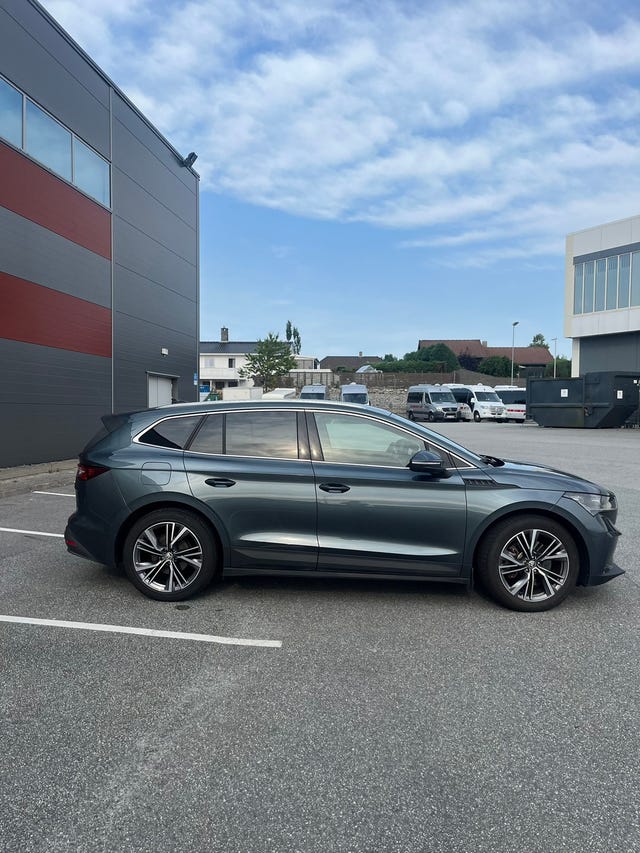 TMBLE9NY8NF024682 2022 SKODA ENYAQ-2