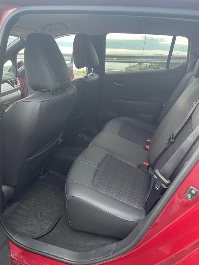 2021 NISSAN LEAF - 10