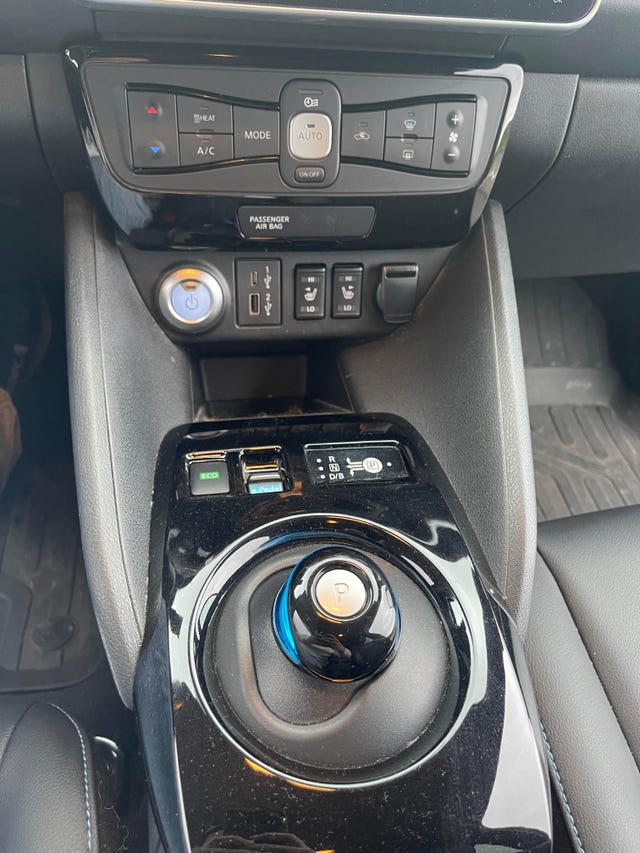 SJNFAAZE1U0120981 2021 NISSAN LEAF-5