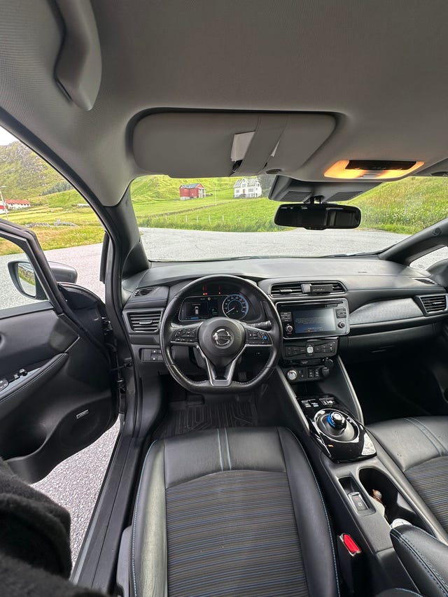 2019 NISSAN LEAF - 11