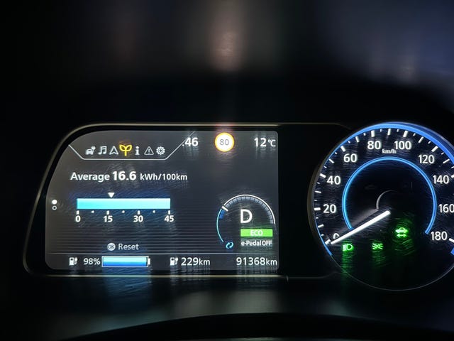2019 NISSAN LEAF - 19