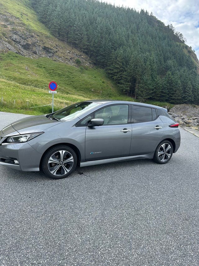 2019 NISSAN LEAF - 8