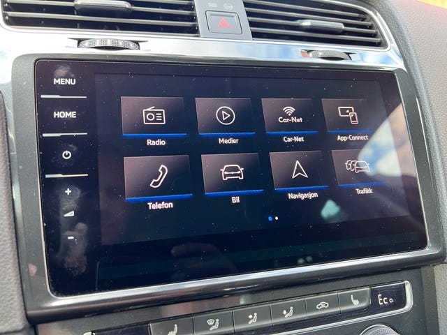 2019 VOLKSWAGEN GOLF - 24