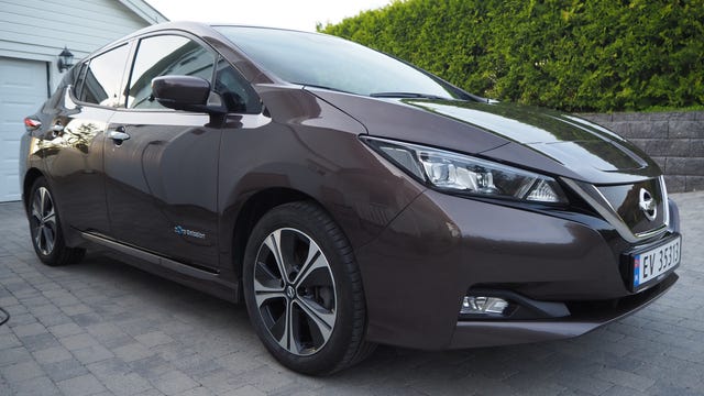 SJNFAAZE1U0046078 2019 NISSAN LEAF-2