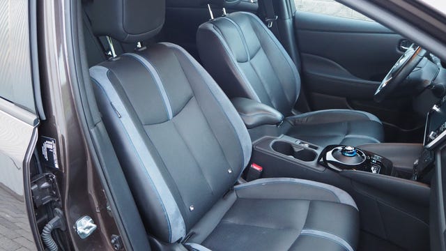 2019 NISSAN LEAF - 12