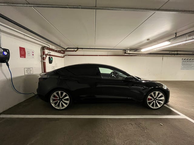 5YJ3E7EB8KF218306 2019 TESLA MODEL 3-3