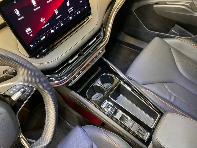 2021 SKODA ENYAQ - 44