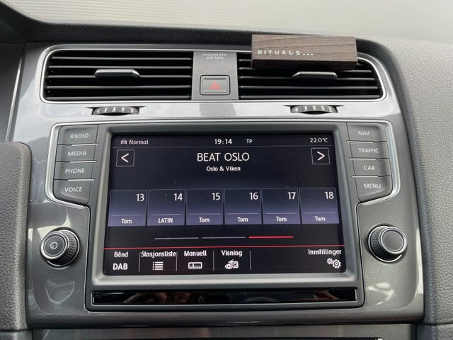 2015 VOLKSWAGEN GOLF - 27
