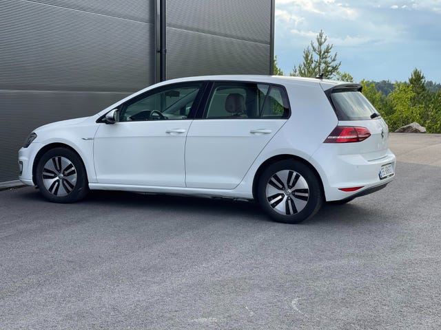 2015 VOLKSWAGEN GOLF - 8