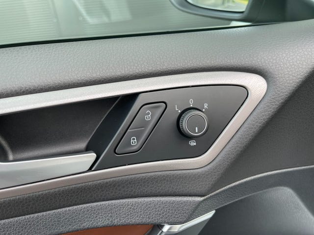 2015 VOLKSWAGEN GOLF - 15