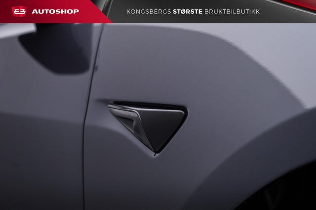 2022 TESLA MODEL 3 - 32