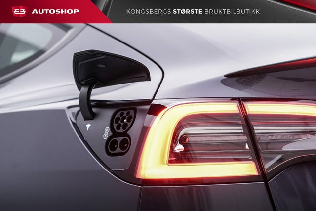 2022 TESLA MODEL 3 - 27
