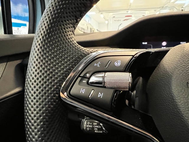 2021 SKODA ENYAQ - 41