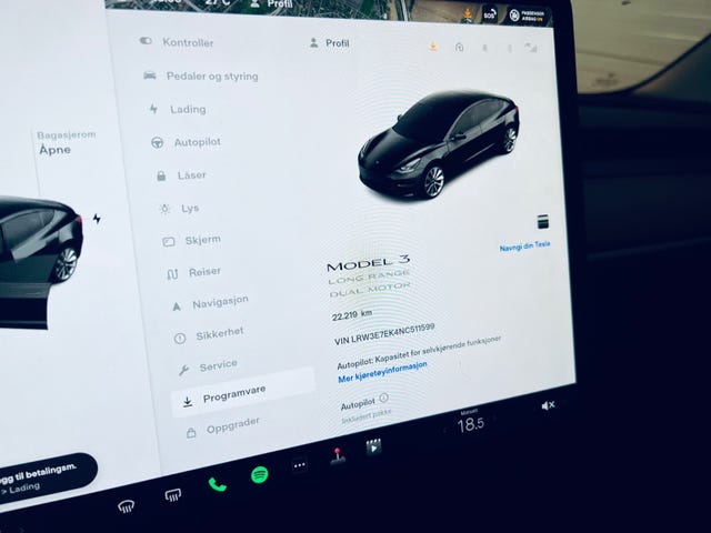 2022 TESLA MODEL 3 - 16