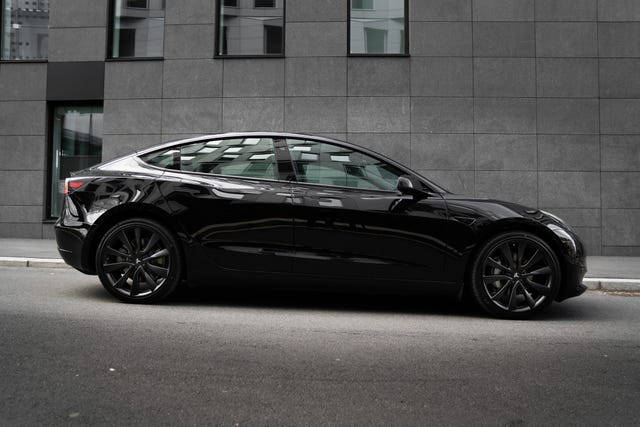 2022 TESLA MODEL 3 - 11