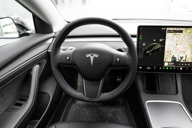 2022 TESLA MODEL 3 - 19