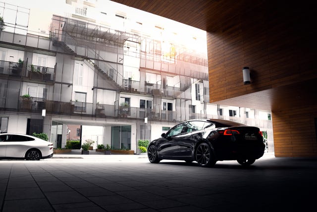 2022 TESLA MODEL 3 - 32