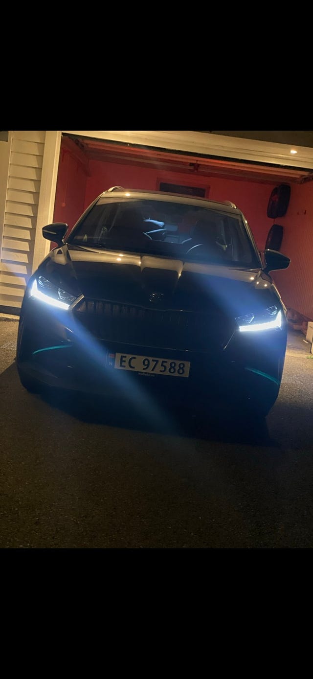 TMBJC9NY9NF012361 2022 SKODA ENYAQ-2
