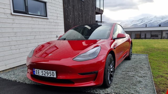 LRW3E7EL8NC604831 2022 TESLA MODEL 3-2