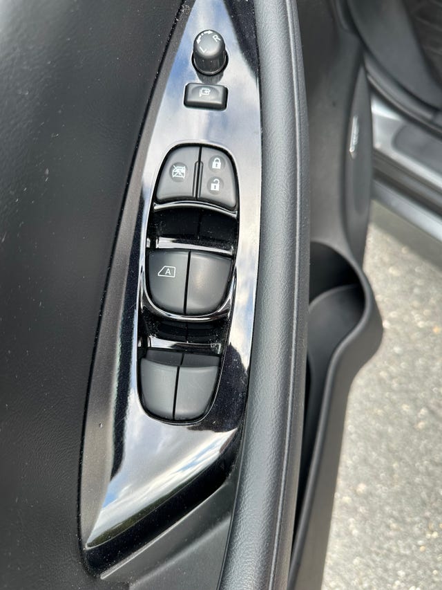 2019 NISSAN LEAF - 15