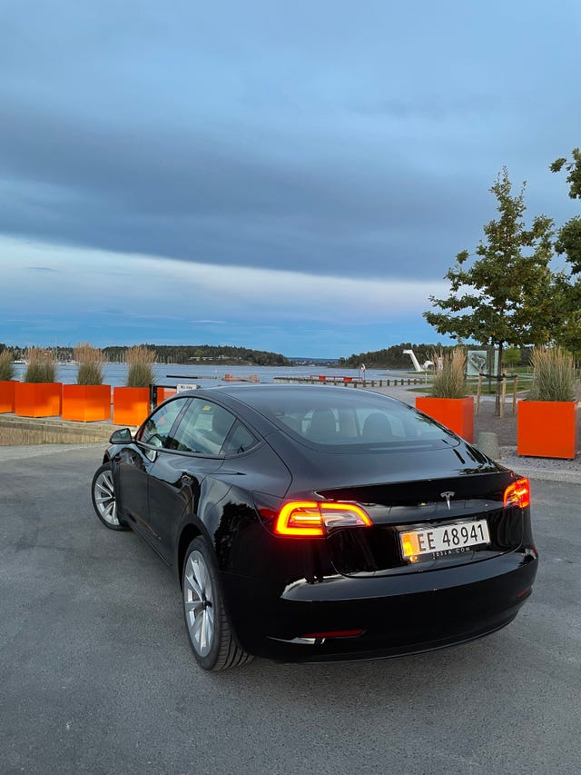 2022 TESLA MODEL 3 - 11