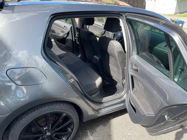 2019 VOLKSWAGEN GOLF - 10